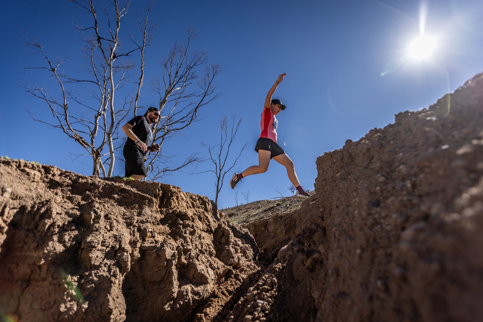 Coureur Trail Maroc dans la vallée d’Takerkoust